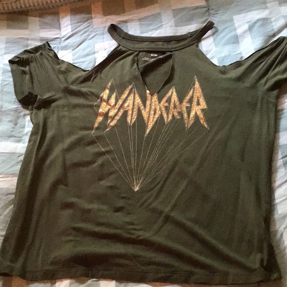 WANDERER Off the Shoulder Tee